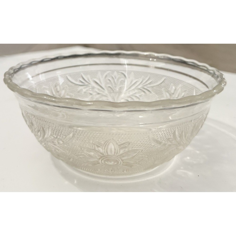Vintage Anchor Hocking Sandwich Clear Bowl Pressed Glass